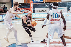 Basketball, Basketball Superliga 2023/24, Gunddurchgang 9. Runde, Oberwart Gunners, Flyers Wels, Daniel Koeppel (14), Christian von Fintel (27), Munis Tutu (10)