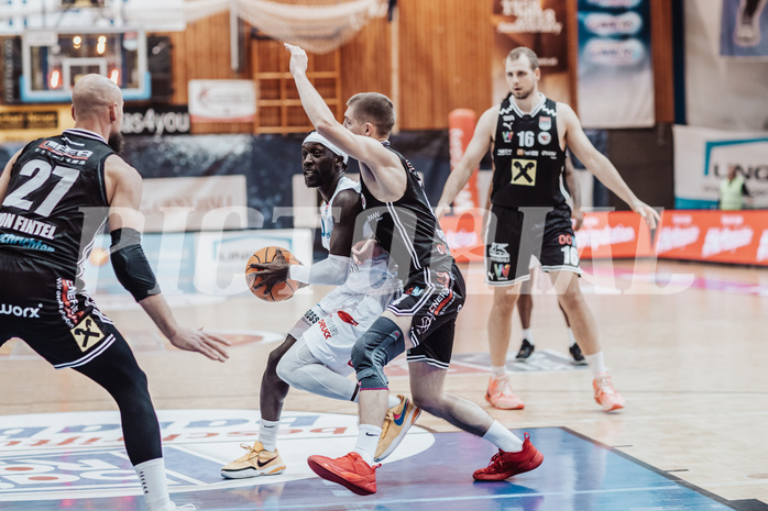 Basketball, Basketball Superliga 2023/24, Gunddurchgang 9. Runde, Oberwart Gunners, Flyers Wels, Munis Tutu (10), Gavrilo Tepic (4), Renato Poljak (16)
