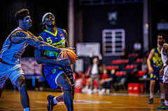 Basketball, Win2Day Superliga 2024/25, Grunddurchgang 2.Runde, BC Vienna, UBSC Graz, Ivan Siriscevic (17), Gregory Johnson (5)