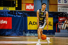 Basketball, win2day Basketball Superliga 2024/25, Platzierungsrunde 9. Runde, Traiskirchen Lions, Gmunden Swans, Vuk Zivanovic (4)