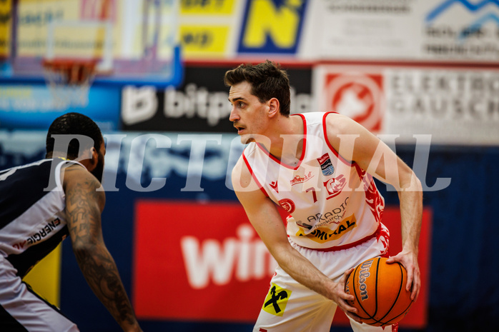 Basketball, win2day Basketball Superliga 2024/25, Platzierungsrunde 9. Runde, Traiskirchen Lions, Gmunden Swans, Benedikt Güttl (7)