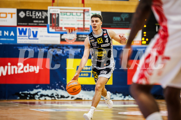 Basketball, win2day Basketball Superliga 2024/25, Platzierungsrunde 9. Runde, Traiskirchen Lions, Gmunden Swans, Vuk Zivanovic (4)