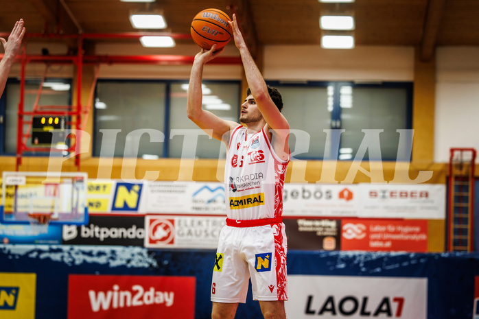 Basketball, win2day Basketball Superliga 2024/25, Platzierungsrunde 9. Runde, Traiskirchen Lions, Gmunden Swans, Aleksej Kostic (6)