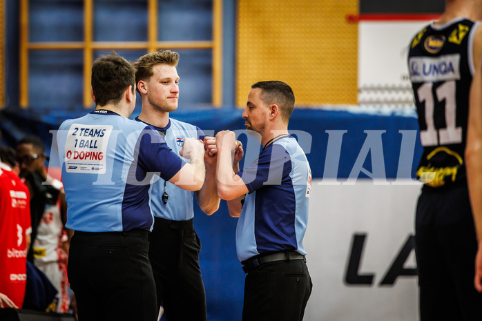 Basketball, win2day Basketball Superliga 2024/25, Platzierungsrunde 9. Runde, Traiskirchen Lions, Gmunden Swans, #Referees