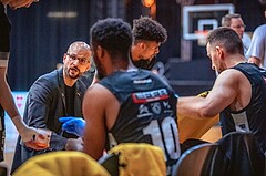 Basketball, Win2Day Superliga 2022/23, 1. Platzierungsrunde, BC Vienna, Flyers Wels, Sebastian Waser (Head Coach)