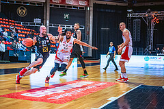 Basketball, Win2Day Superliga 2022/23, 1. Platzierungsrunde, BC Vienna, Flyers Wels, Christian Von Fintel (27), Carlos Novas Mateo (2)