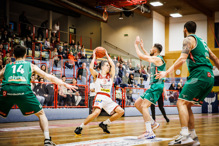 Basketball, win2day Basketball Superliga 2022/23, 1. Qualifikationsrunde, Traiskirchen Lions, Kapfenberg Bulls, Lukas Hahn (9)