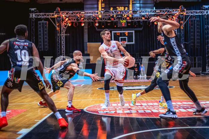 Basketball, Win2Day Superliga 2022/23, 1. Platzierungsrunde, BC Vienna, Flyers Wels, Bogic Vujosevic (5)