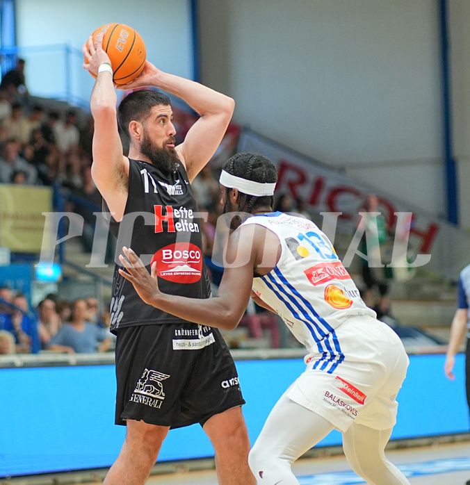 Basketball, Basketball Superliga 2024/25, Playoffs, Viertelfinale Spiel 3, Oberwart Gunners vs. Kapfenberg 

