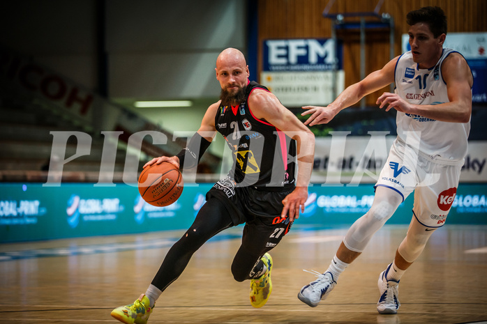 Basketball, bet-at-home Basketball Superliga 2021/22, Grunddurchgang Runde 9, Oberwart Gunners, Flyers Wels, Christian Von Fintel (27)