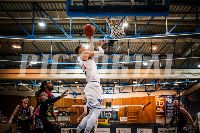 Basketball, bet-at-home Basketball Superliga 2021/22, Grunddurchgang Runde 9, Oberwart Gunners, Flyers Wels, Jonathan Knessl (12)