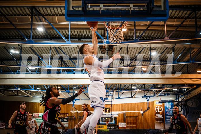 Basketball, bet-at-home Basketball Superliga 2021/22, Grunddurchgang Runde 9, Oberwart Gunners, Flyers Wels, Jonathan Knessl (12)
