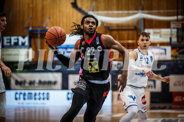 Basketball, bet-at-home Basketball Superliga 2021/22, Grunddurchgang Runde 9, Oberwart Gunners, Flyers Wels, Cameron Delaney (22)