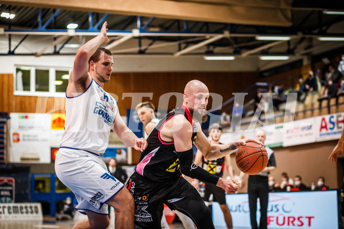 Basketball, bet-at-home Basketball Superliga 2021/22, Grunddurchgang Runde 9, Oberwart Gunners, Flyers Wels, Christian Von Fintel (27)
