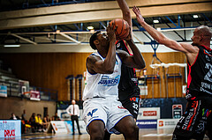 Basketball, bet-at-home Basketball Superliga 2021/22, Grunddurchgang Runde 9, Oberwart Gunners, Flyers Wels, Emondre Rickman (14)