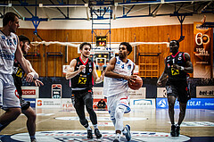 Basketball, bet-at-home Basketball Superliga 2021/22, Grunddurchgang Runde 9, Oberwart Gunners, Flyers Wels, Connor Cashaw (4)