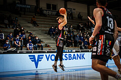 Basketball, bet-at-home Basketball Superliga 2021/22, Grunddurchgang Runde 9, Oberwart Gunners, Flyers Wels, Jan Razdevsek (4)