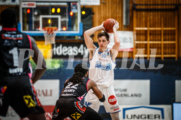 Basketball, bet-at-home Basketball Superliga 2021/22, Grunddurchgang Runde 9, Oberwart Gunners, Flyers Wels, Brock Gardner (10)