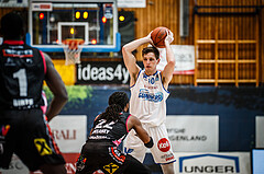 Basketball, bet-at-home Basketball Superliga 2021/22, Grunddurchgang Runde 9, Oberwart Gunners, Flyers Wels, Brock Gardner (10)