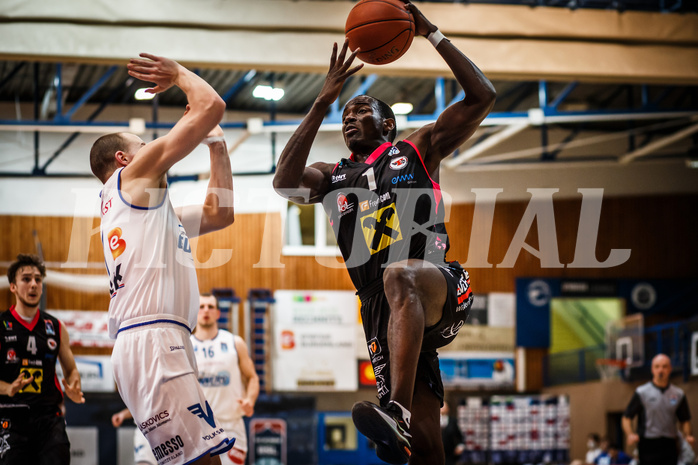 Basketball, bet-at-home Basketball Superliga 2021/22, Grunddurchgang Runde 9, Oberwart Gunners, Flyers Wels, Tylan Jamon Birts (1)