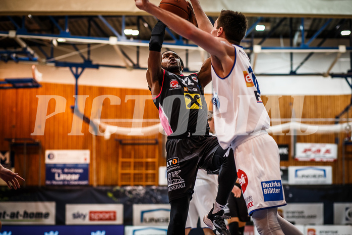 Basketball, bet-at-home Basketball Superliga 2021/22, Grunddurchgang Runde 9, Oberwart Gunners, Flyers Wels, Cameron Delaney (22)