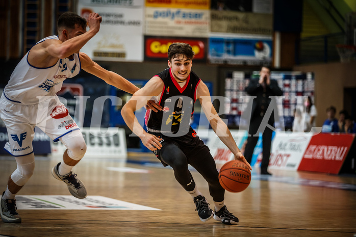 Basketball, bet-at-home Basketball Superliga 2021/22, Grunddurchgang Runde 9, Oberwart Gunners, Flyers Wels, Jan Razdevsek (4)