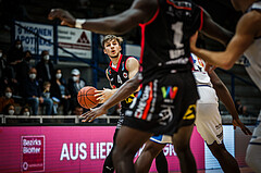 Basketball, bet-at-home Basketball Superliga 2021/22, Grunddurchgang Runde 9, Oberwart Gunners, Flyers Wels, Jan Razdevsek (4)