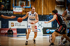 Basketball, bet-at-home Basketball Superliga 2021/22, Grunddurchgang Runde 9, Oberwart Gunners, Flyers Wels, Sebastian Käferle (7)