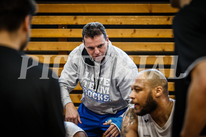 Basketball, Basketball Zweite Liga, Grunddurchgang 7.Runde, Mattersburg Rocks, Raiders Tirol, Joey Vickory (Ass. Coach)