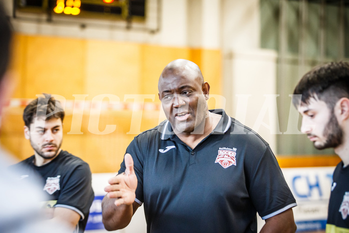 Basketball, Basketball Zweite Liga, Grunddurchgang 7.Runde, Mattersburg Rocks, Raiders Tirol, James WILLIAMS (Headcoach)