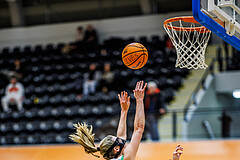 Basketball, Win2Day Basketball Damen Superliga 2024/25, Grunddurchgang 7.Runde, Vienna Timberwolves, UBI Graz, Simone Sill (13), Aleksandra Novakovic (8)