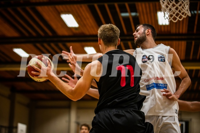 Basketball, Basketball Zweite Liga, Grunddurchgang 2.Runde, Mattersburg Rocks, Mistelbach Mustangs, Michal Semerad (11)