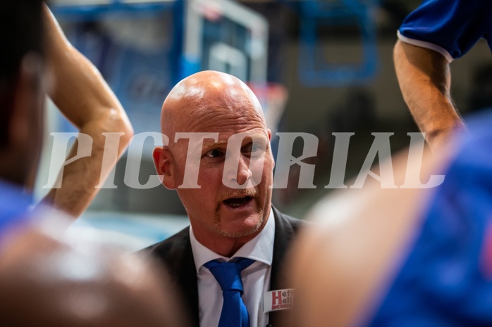 Basketball, Admiral Basketball Superliga 2019/20, Grunddurchgang 1.Runde, UNGER STEEL Gunners Oberwart, Kapfenberg Bulls, Mike Coffin (Head Coach)