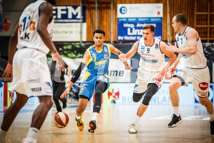 Basketball, bet-at-home Basketball Superliga 2020/21, Viertelfinale Spiel 3, Oberwart Gunners, SKN St. Pölten, Steven Kaltenbrunner (7)