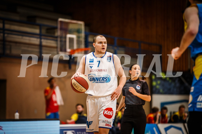 Basketball, bet-at-home Basketball Superliga 2020/21, Viertelfinale Spiel 3, Oberwart Gunners, SKN St. Pölten, Sebastian Käferle (7)