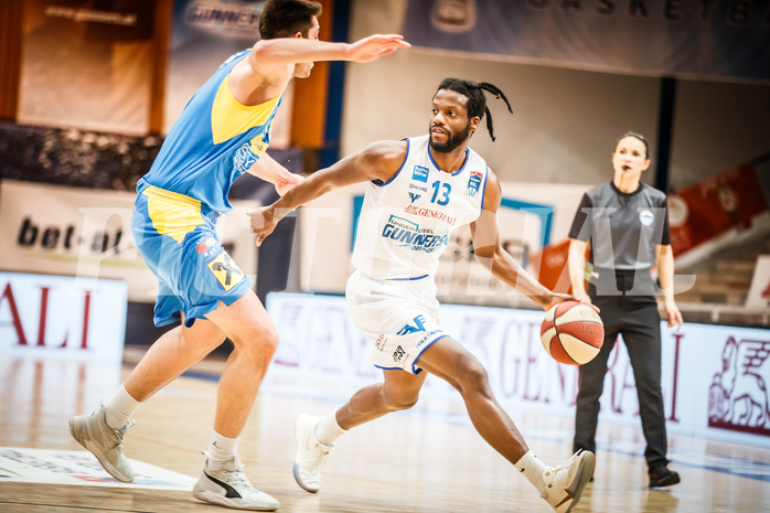 Basketball, bet-at-home Basketball Superliga 2020/21, Viertelfinale Spiel 3, Oberwart Gunners, SKN St. Pölten, Quincy Diggs (13)