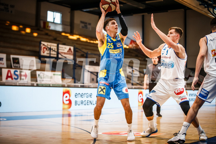 Basketball, bet-at-home Basketball Superliga 2020/21, Viertelfinale Spiel 3, Oberwart Gunners, SKN St. Pölten, Kostas Oikonomopouluos (25)