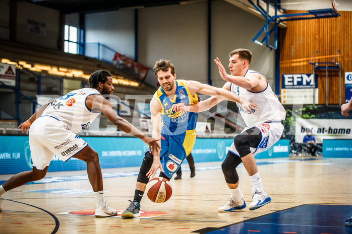 Basketball, bet-at-home Basketball Superliga 2020/21, Viertelfinale Spiel 3, Oberwart Gunners, SKN St. Pölten, Lukas Böck (13)
