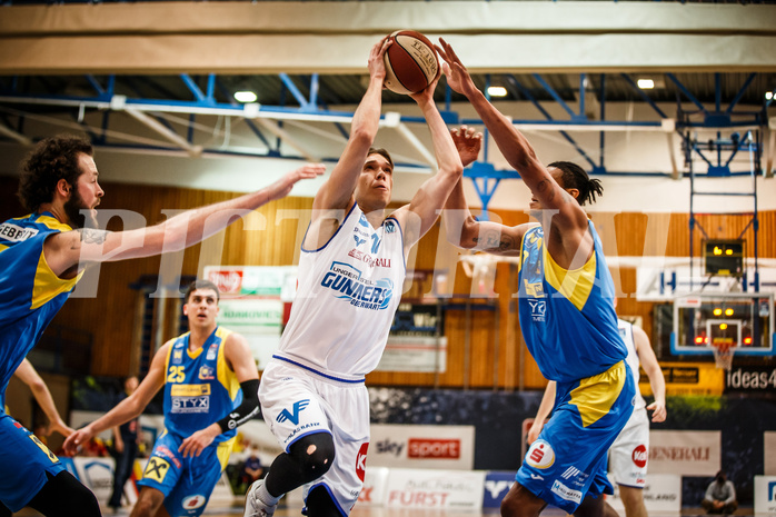 Basketball, bet-at-home Basketball Superliga 2020/21, Viertelfinale Spiel 3, Oberwart Gunners, SKN St. Pölten, Jonathan Knessl (12)