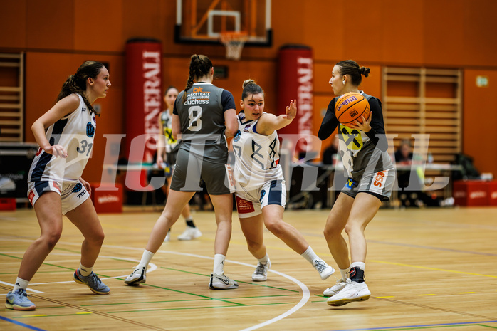 Basketball, Win2Day Basketball Damen Superliga 2024/25, Grunddurchgang 9.Runde, Vienna Timberwolves, Klosterneuburg Duchess, Antonia Dumancic (17), Iva Sanseovic (11)