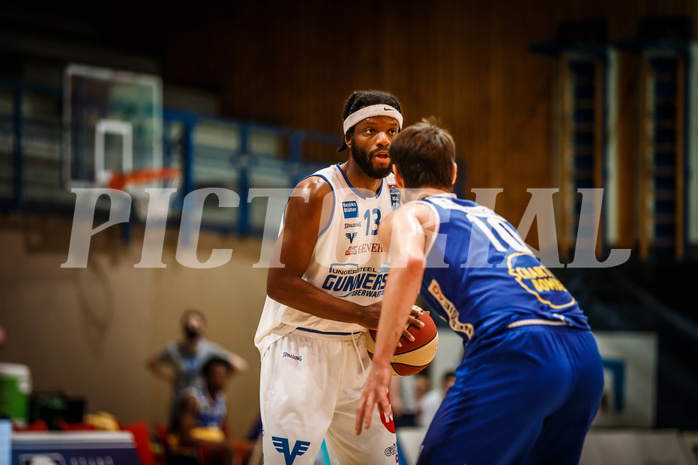 Basketball, bet-at-home Basketball Superliga 2020/21, Halbfinale Spiel 4, Oberwart Gunners, Gmunden Swans, Quincy Diggs (13)