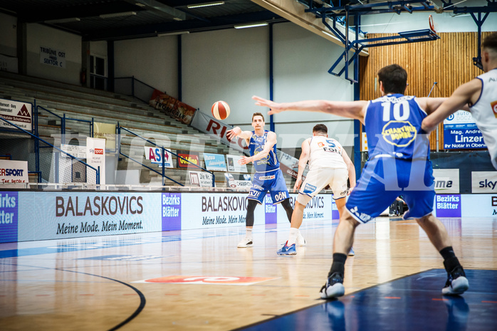 Basketball, bet-at-home Basketball Superliga 2020/21, Halbfinale Spiel 4, Oberwart Gunners, Gmunden Swans, Benedikt Güttl (7)