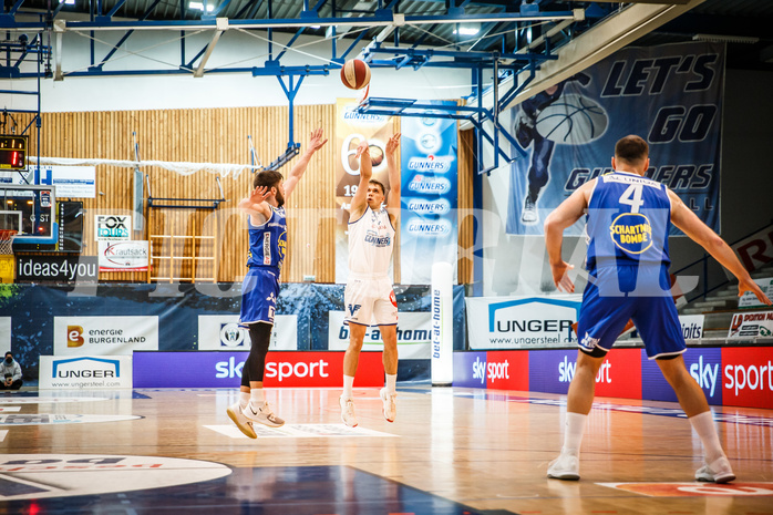 Basketball, bet-at-home Basketball Superliga 2020/21, Halbfinale Spiel 4, Oberwart Gunners, Gmunden Swans, Jonathan Knessl (12)