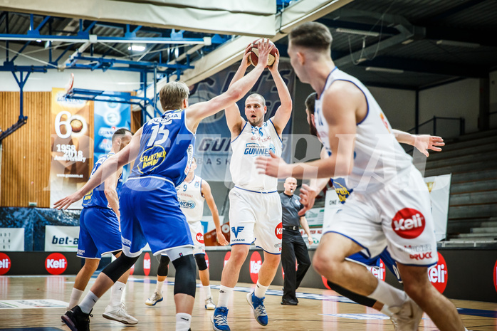 Basketball, bet-at-home Basketball Superliga 2020/21, Halbfinale Spiel 4, Oberwart Gunners, Gmunden Swans, Renato Poljak (16)