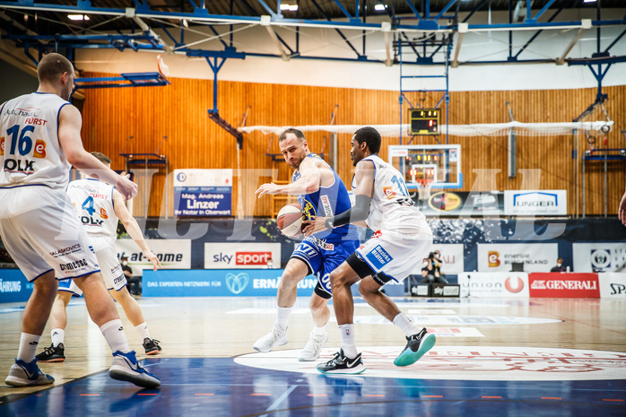 Basketball, bet-at-home Basketball Superliga 2020/21, Halbfinale Spiel 4, Oberwart Gunners, Gmunden Swans, Enis Murati (4)