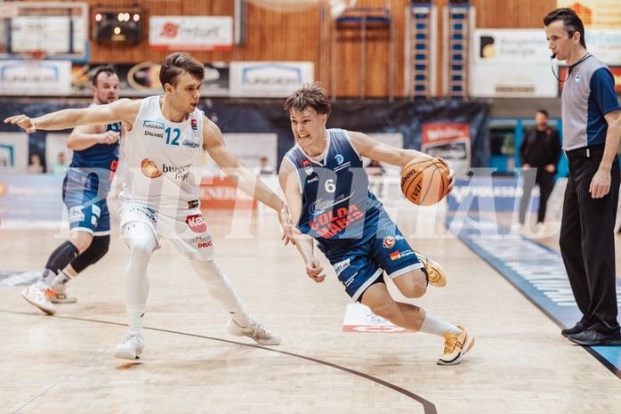 Basketball, Basketball Superliga 2023/24 , Qualifikationsrunde 4, Oberwart Gunners, BBC Nord Dragonz, Jonathan Knessl (12), Valentin Pasterk (6)