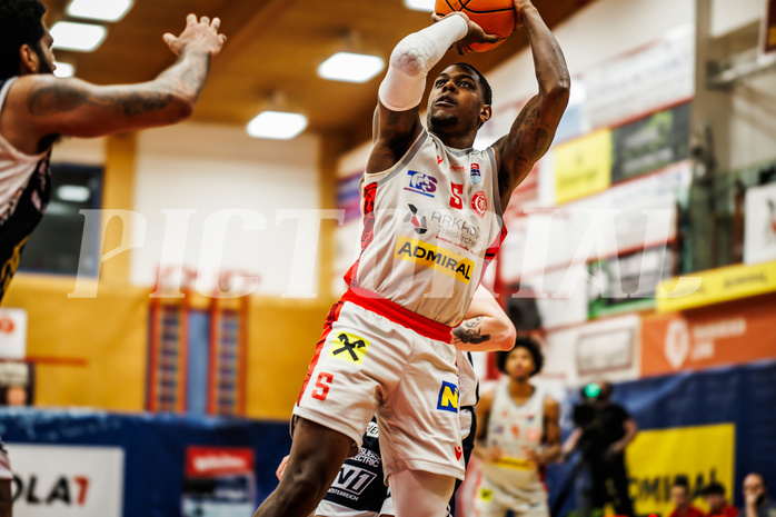 Basketball, win2day Basketball Superliga 2023/24, 4.Plazierungsrunde, Traiskirchen Lions, Gmunden Swans, Davon Clare (5)