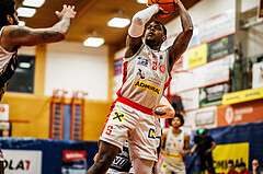 Basketball, win2day Basketball Superliga 2023/24, 4.Plazierungsrunde, Traiskirchen Lions, Gmunden Swans, Davon Clare (5)