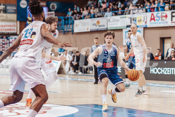 Basketball, Basketball Superliga 2023/24 , Qualifikationsrunde 4, Oberwart Gunners, BBC Nord Dragonz, Daniel Koeppel (14), Valentin Pasterk (6), Sebastian Kaeferle (7)