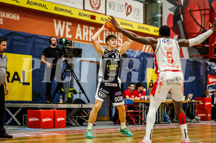 Basketball, win2day Basketball Superliga 2023/24, 4.Plazierungsrunde, Traiskirchen Lions, Gmunden Swans, Jakob Lohr (12)